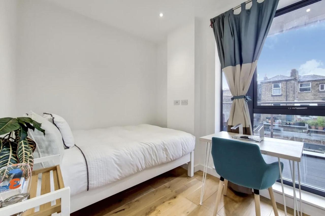 Luxury 2 Bed 2 Bath With Balcony New Build Apartment *South Central London* 외부 사진